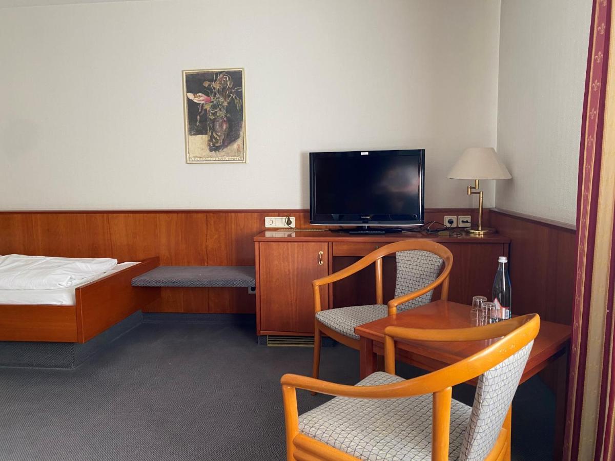 Invite Hotel Loewen Freiburg מראה חיצוני תמונה