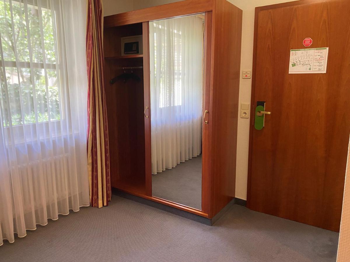 Invite Hotel Loewen Freiburg מראה חיצוני תמונה